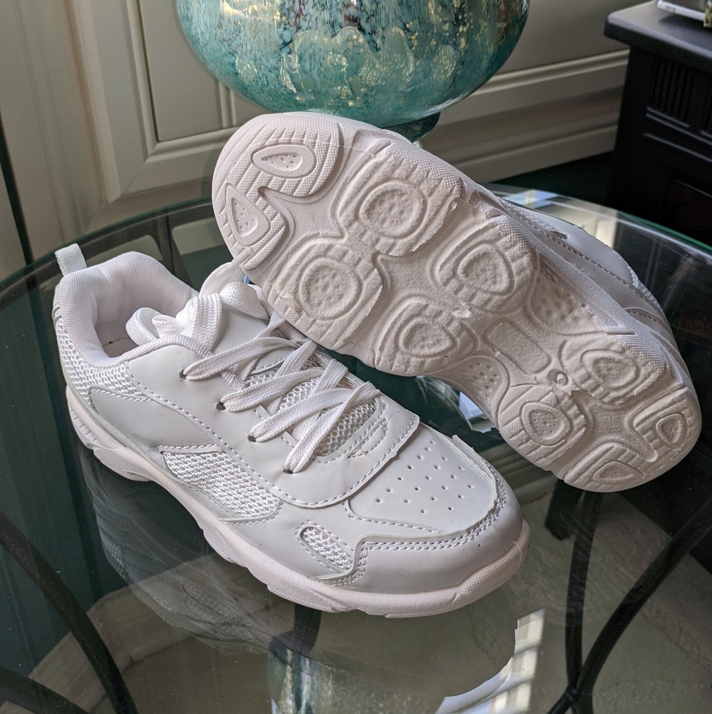 🎁 Tom's lace up sneakers W5